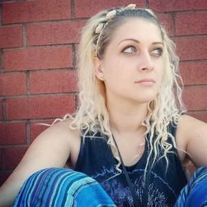 Meet your Posher, Dixie